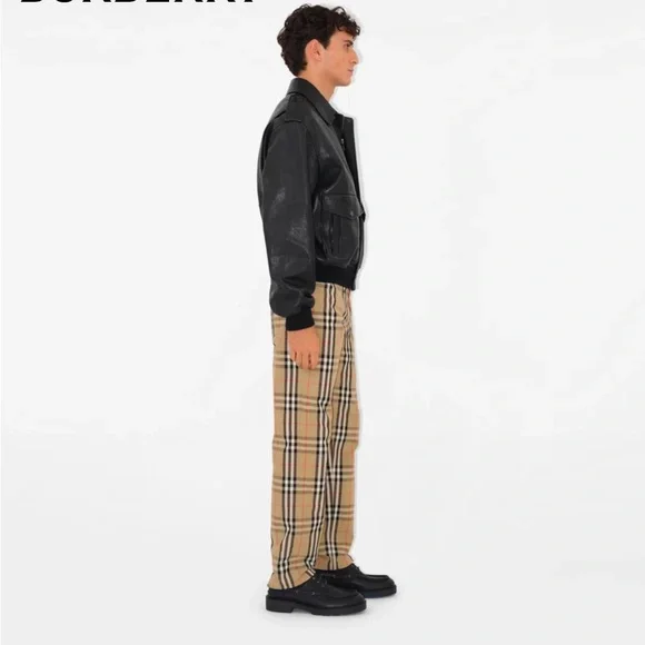 Men’s Burberry Pants - Picture 3 of 9